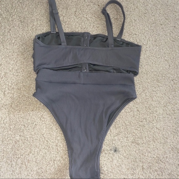 American Eagle grey ribbed bikini set - Picture 3 of 5
